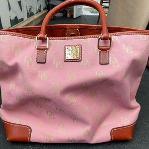 DOONEY & BOURKE pink signature bag.
